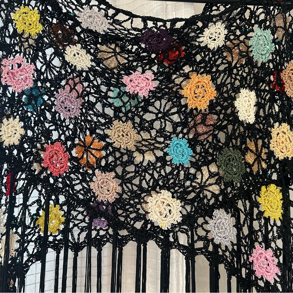 Floral Vintage Fringe Poncho - Picture 3 of 5